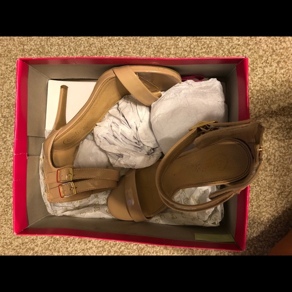 Heels - Picture 1 of 2